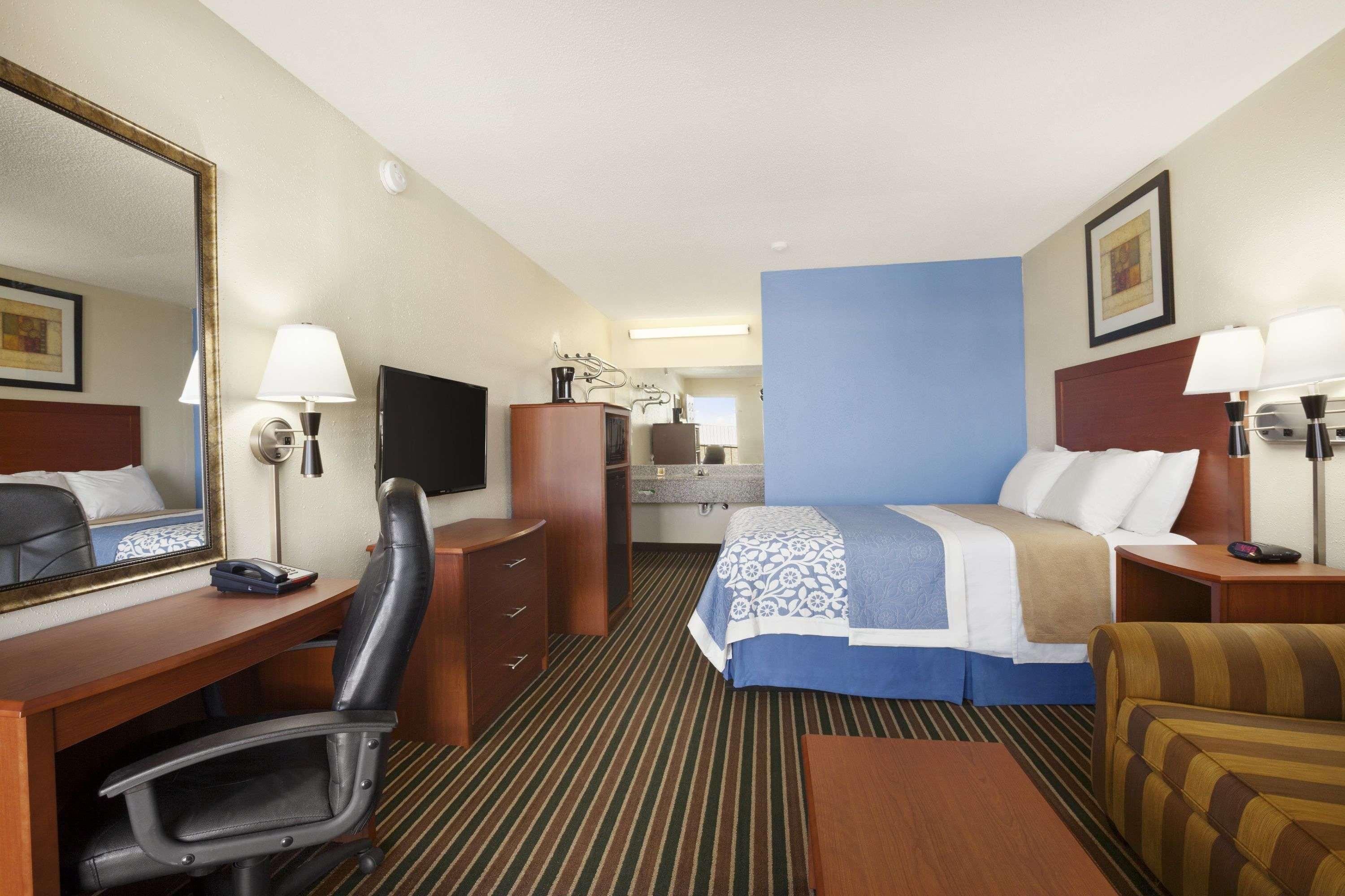 Days Inn By Wyndham Champaign/Urbana Extérieur photo