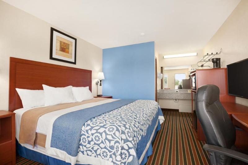 Days Inn By Wyndham Champaign/Urbana Extérieur photo